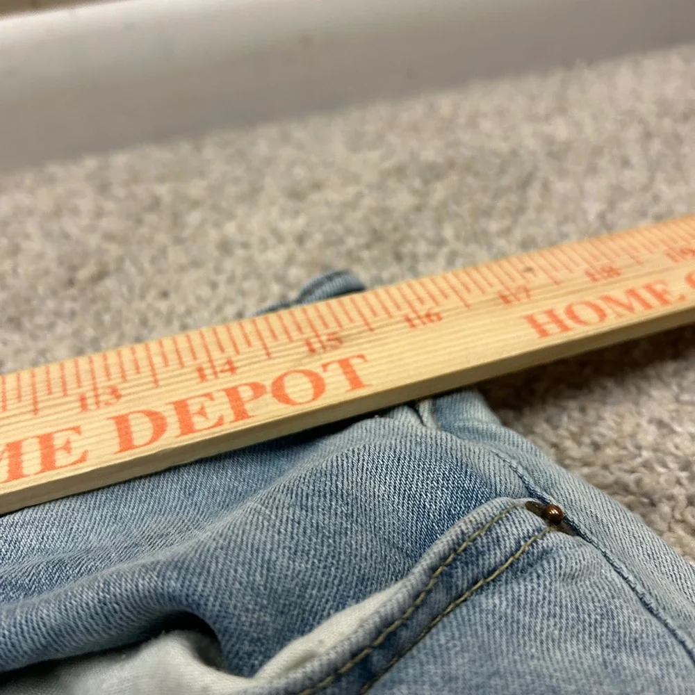 Levi's 511 Slim Fit Jeans 31x32 (Fits 31X31) Light Wash Blue WaterLess Denim